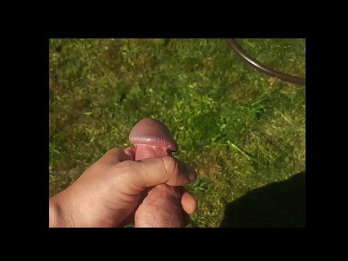 ❤️ Hottie si fa scopare a figa rosa è cums cun un squirt in un giardinu d'estate ❤️ Video cazzo à co.cutebento.top ﹏