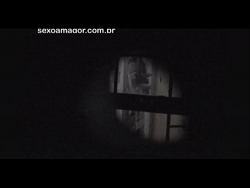 ❤️ Blondie hè videoregistrata in segretu da un voyeur di u quartieru nascostu daretu à i mattoni cavi ❤️ Video cazzo à co.cutebento.top ﹏